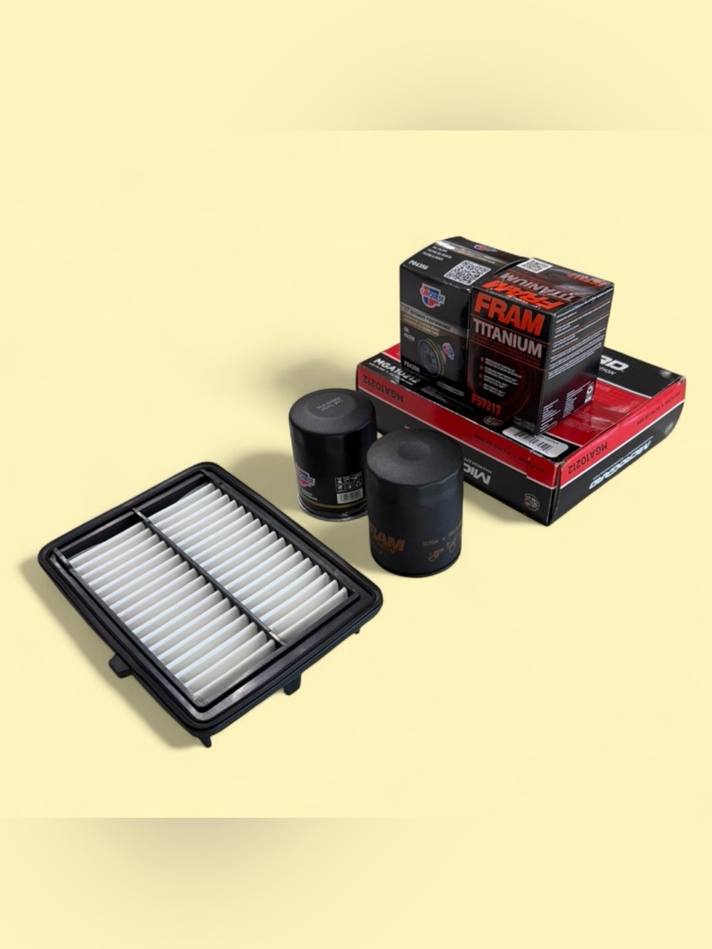 2 Oil Filters and 1 Engine Air Filter for Honda Autos. Part No. Seen in Pics.